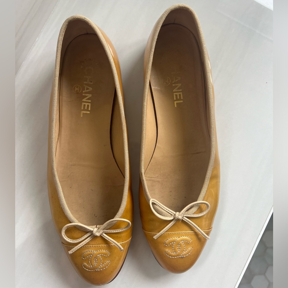Chanel ballet flats size 40.5